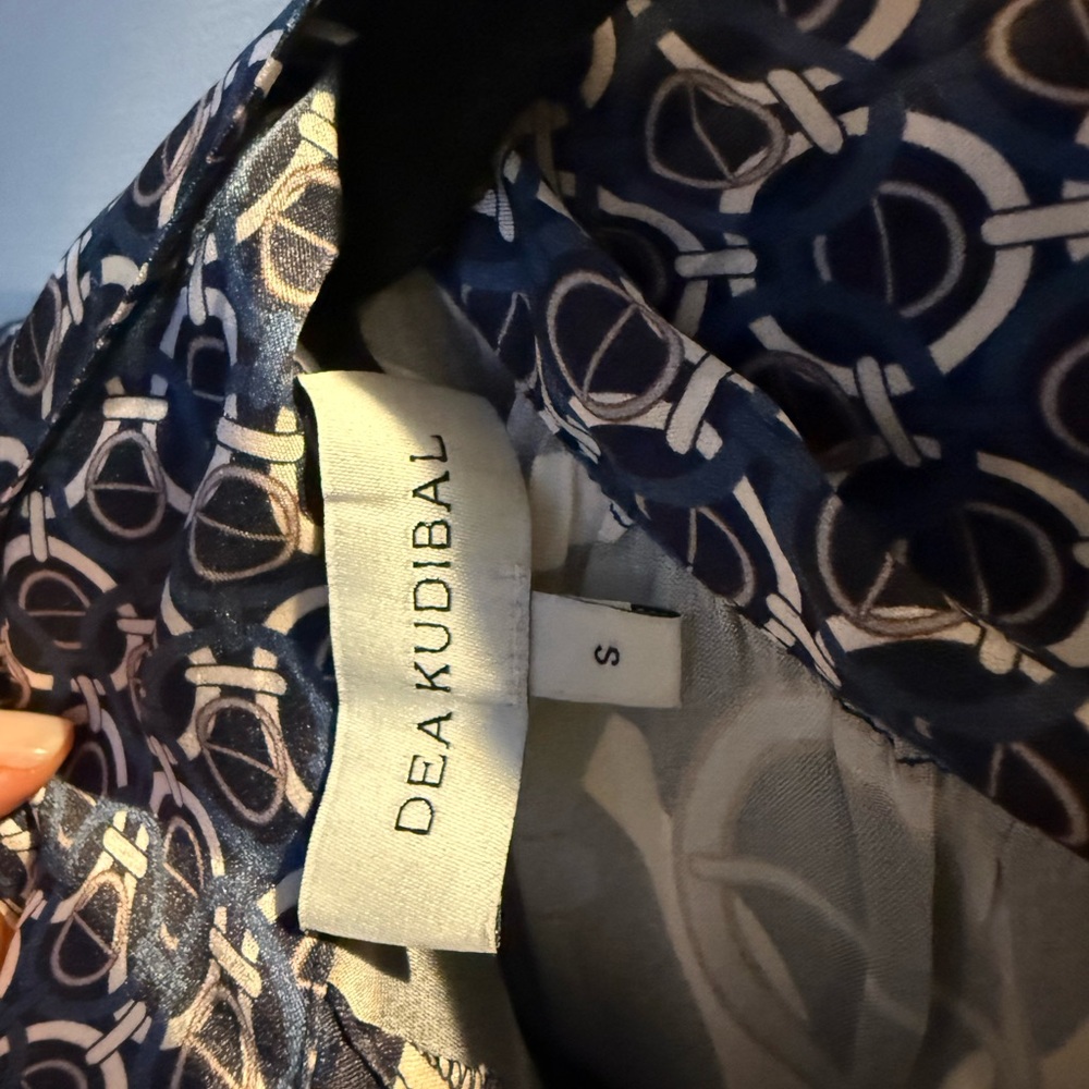 Stylish Geometric Print Blouse - Blue and Black - Picture 4 of 6